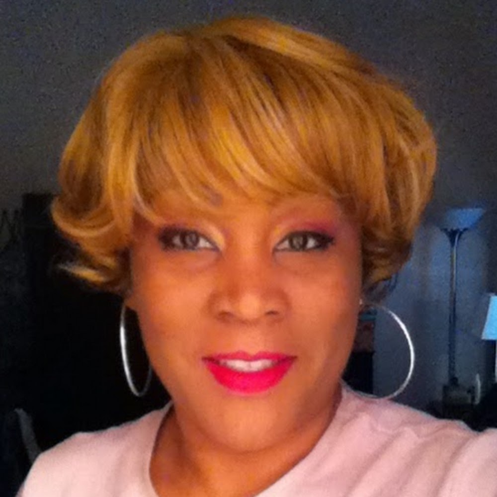 Meet your Posher, Pamela